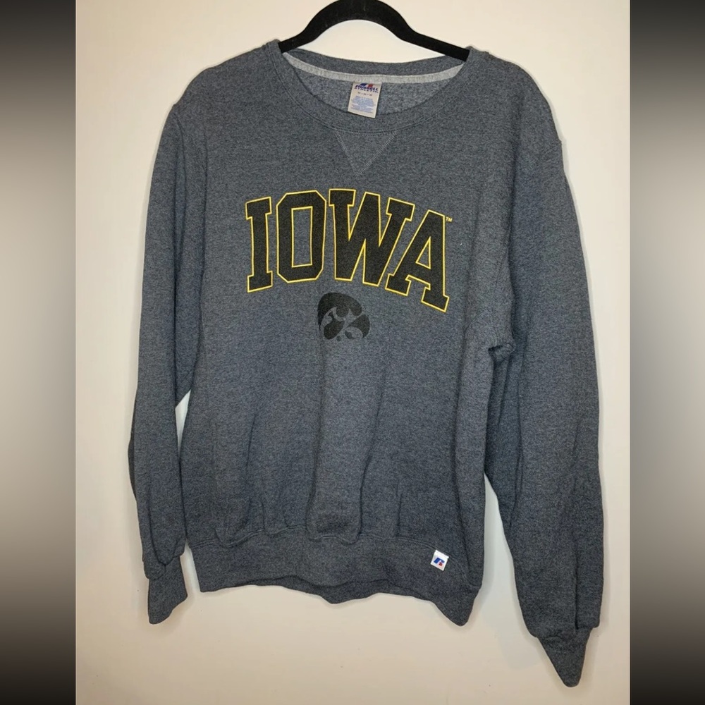 Iowa Hawkeyes Grey Sweater Unisex Size Medium
